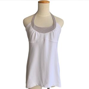 Lululemon Scoop Me Up II Tank
No Padding
Sides can adjust to sizing